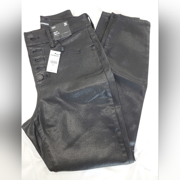 Express - Picture 1 of 4